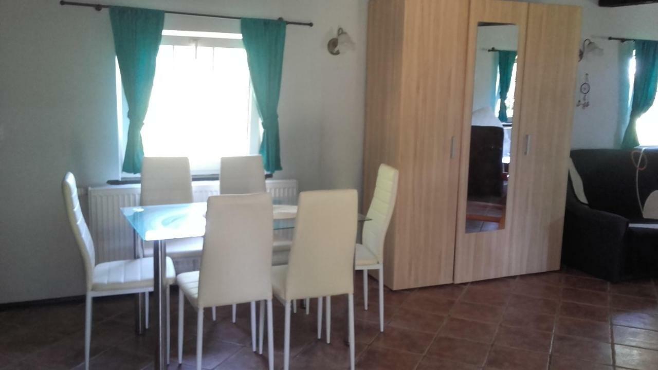 Agroturystyka Pod Debami W Klukach Smołdzino Exterior foto